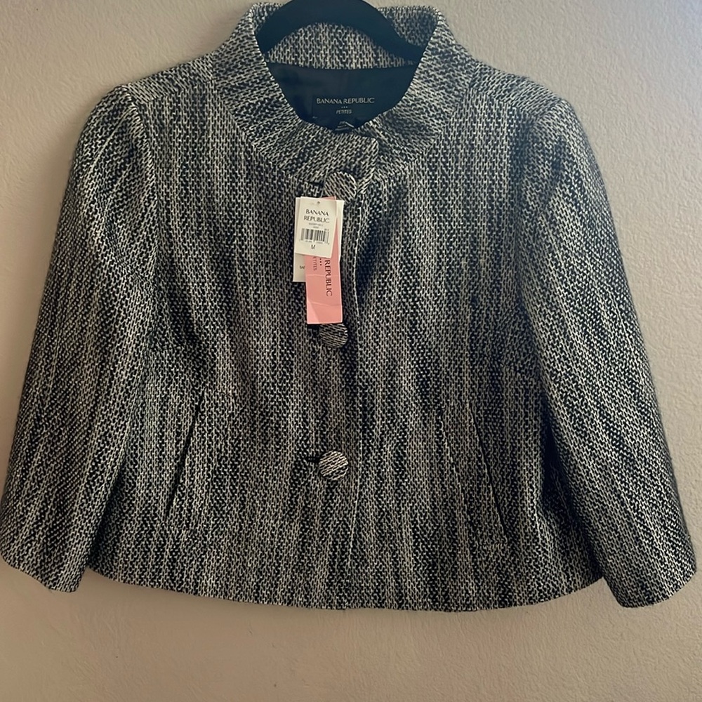Banana republic  tweed 3/54 sleeves new with tag and spare button